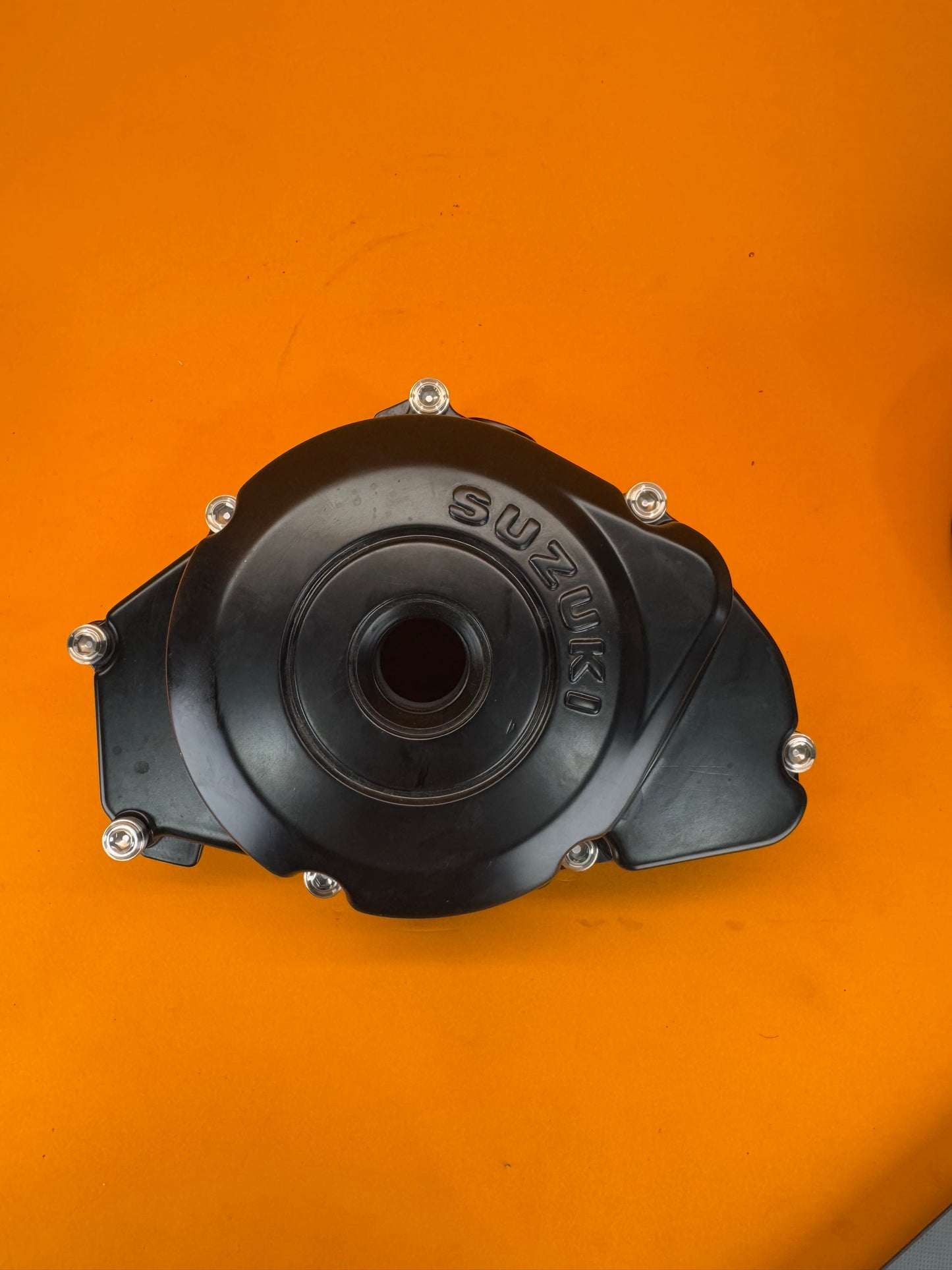 RAIDER 150 CRANKCASE BOLTS