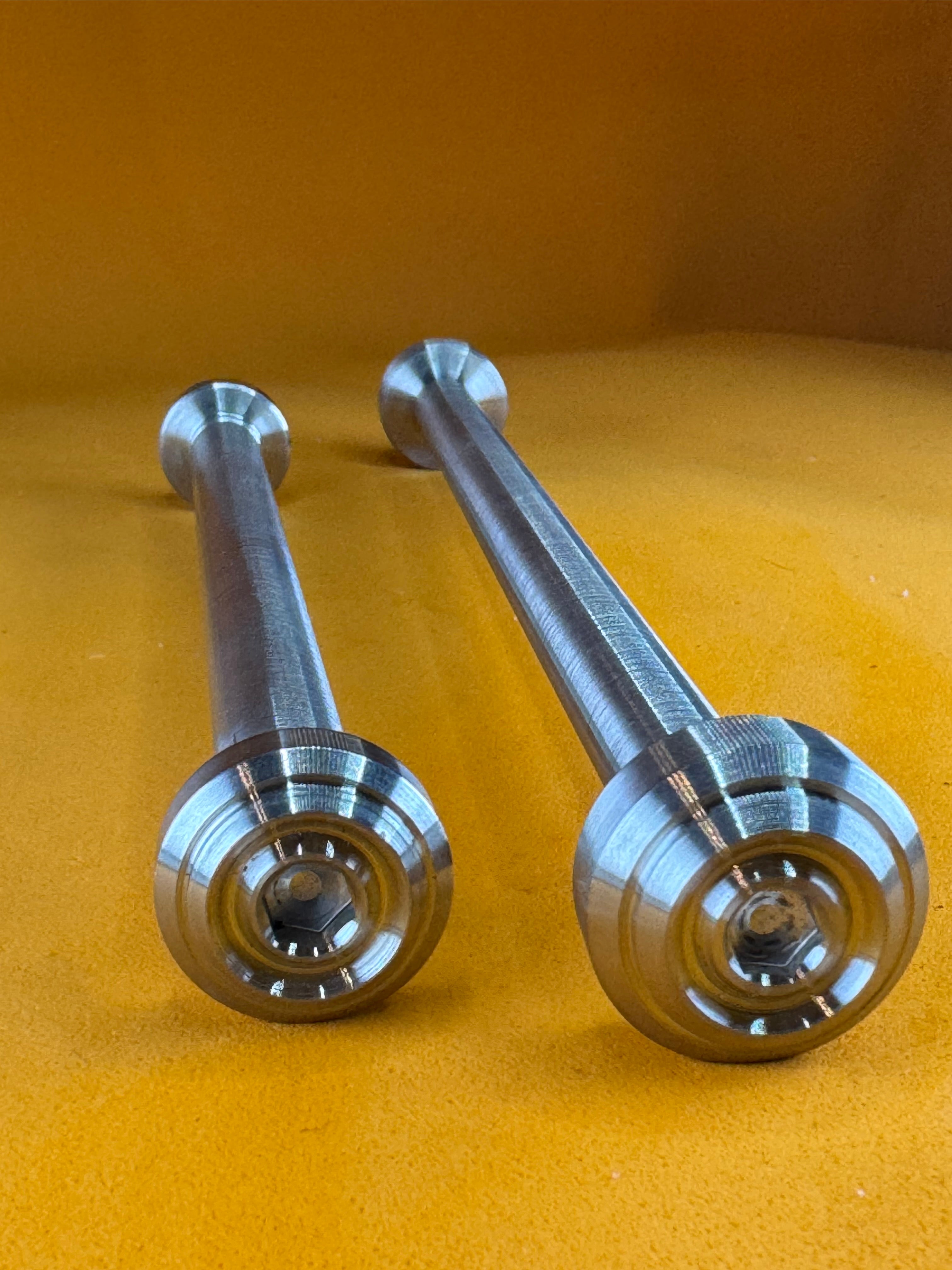 AXLE SLM SWINGARM STOCK R
