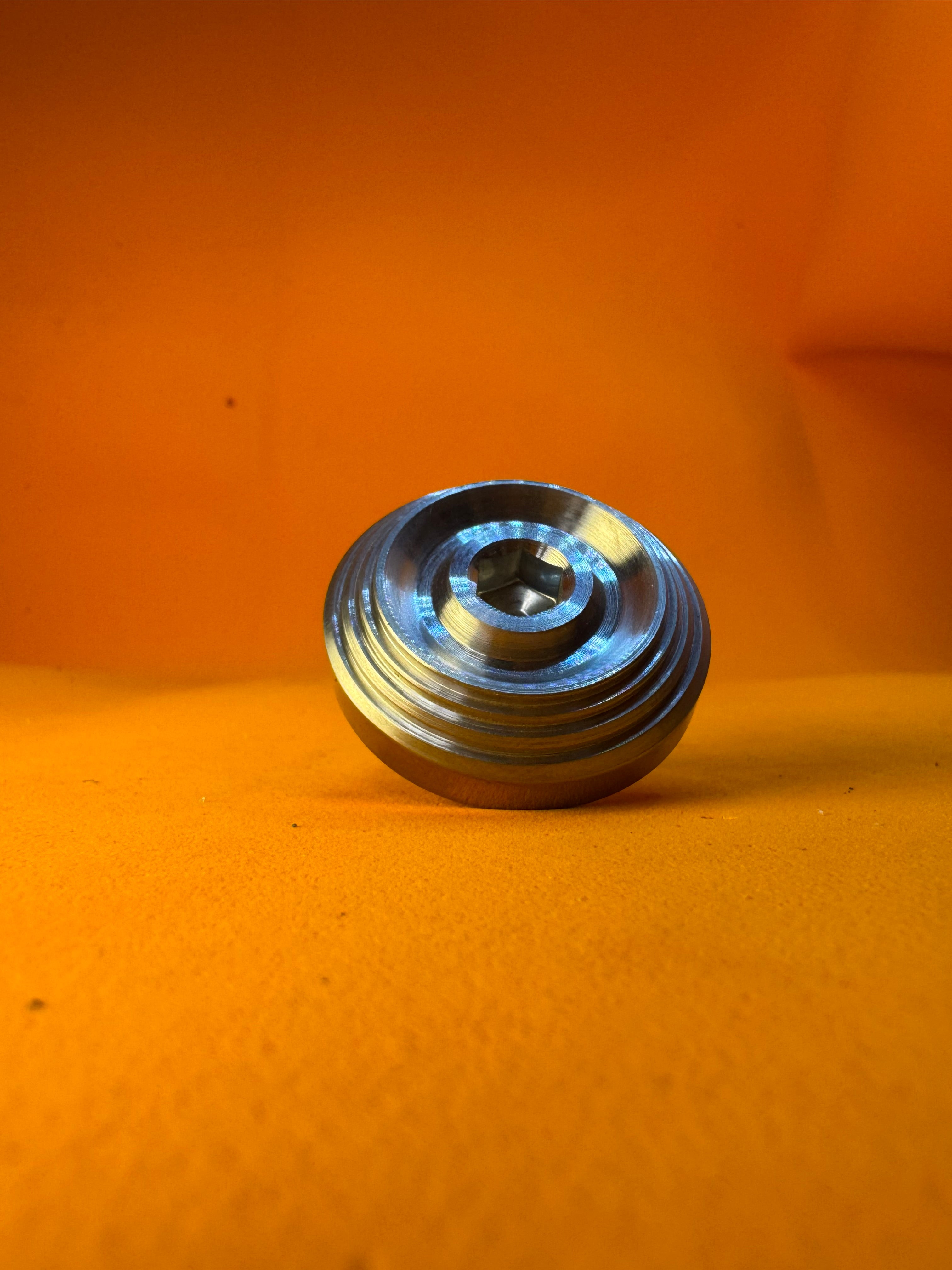CENTER NUT ALLOY T POST RAIDER 150 & RAIDER FI